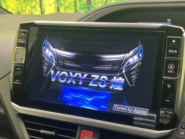 TOYOTA VOXY 2018