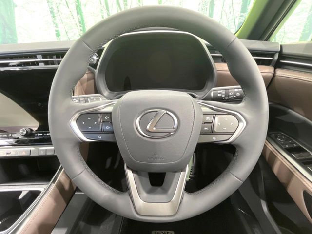 TOYOTA LEXUS LBX 2025