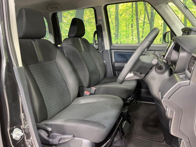 TOYOTA ROOMY 4WD 2024