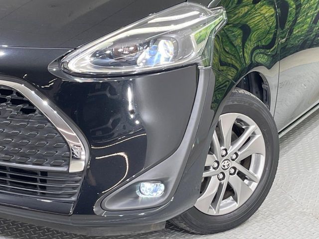 TOYOTA SIENTA 2021