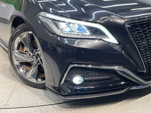 TOYOTA CROWN sedan hybrid 2019