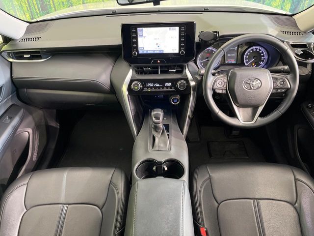 TOYOTA HARRIER 2WD 2022