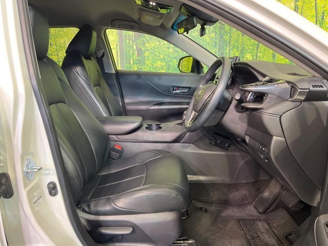 TOYOTA HARRIER 2WD 2022