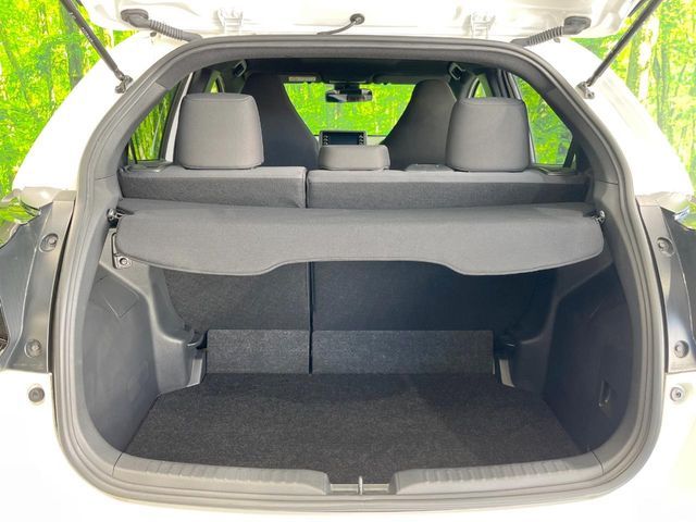 TOYOTA YARIS HYBRID 2022