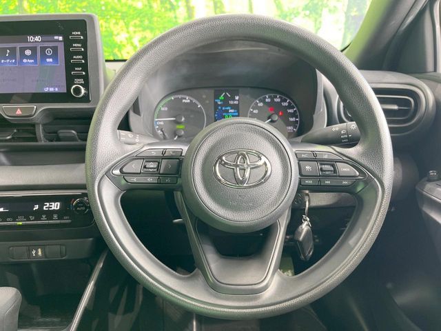 TOYOTA YARIS HYBRID 2022