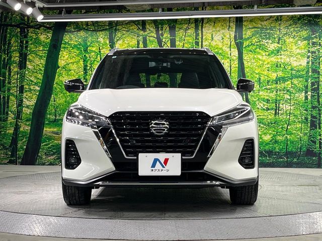 NISSAN KICKS 2022