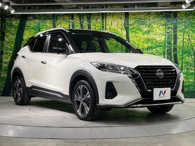 NISSAN KICKS 2022