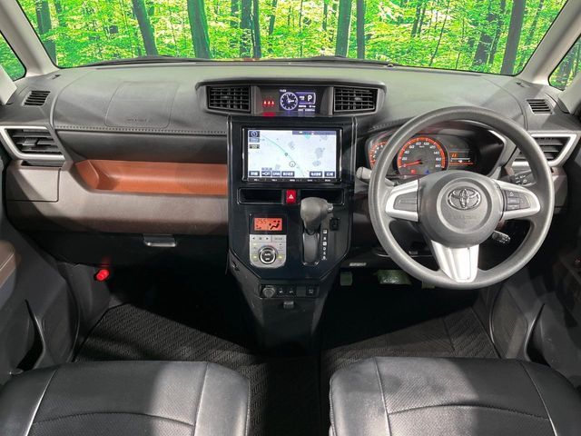 TOYOTA ROOMY 2016