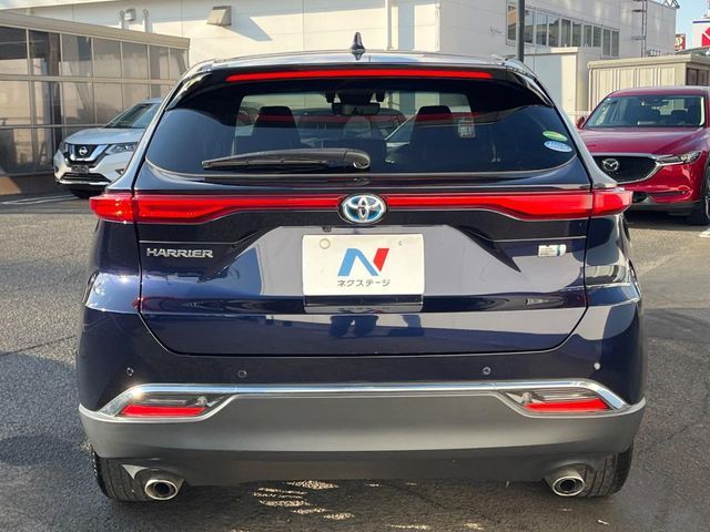 TOYOTA HARRIER HYBRID 2020