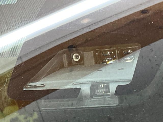 TOYOTA VOXY 4WD 2019