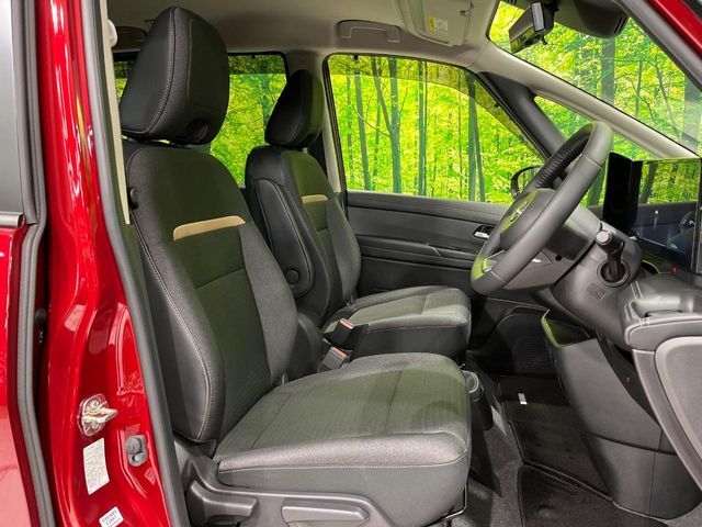 NISSAN SERENA  WG 2023