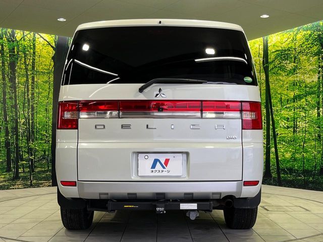MITSUBISHI DELICA D:5 4WD 2014