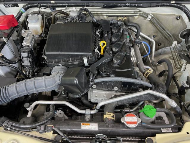 SUZUKI JIMNY SIERRA 2023