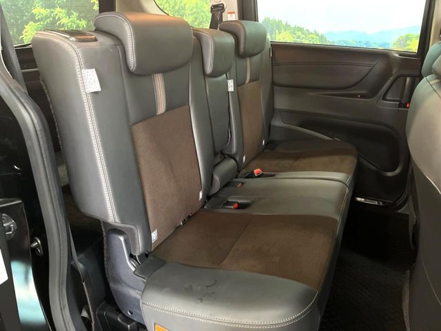 TOYOTA SIENTA HYBRID 2021