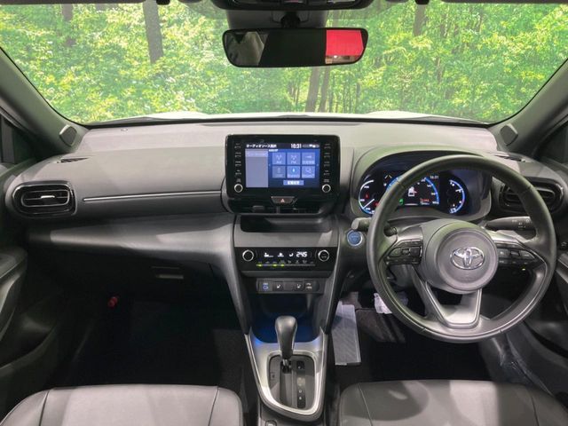 TOYOTA YARIS CROSS HYBRID 2023