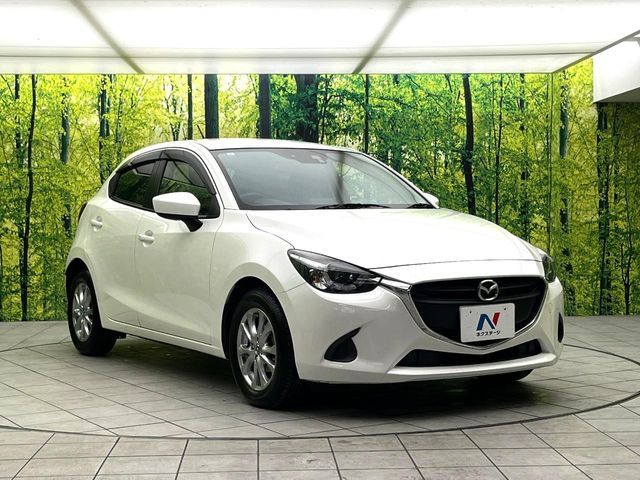 MAZDA DEMIO 2015