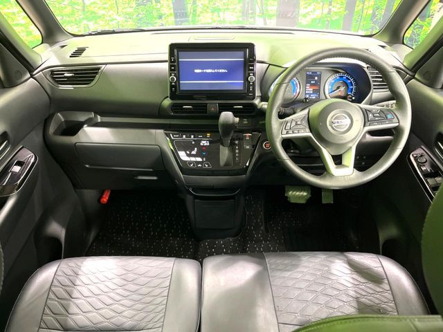 NISSAN ROOX 2021