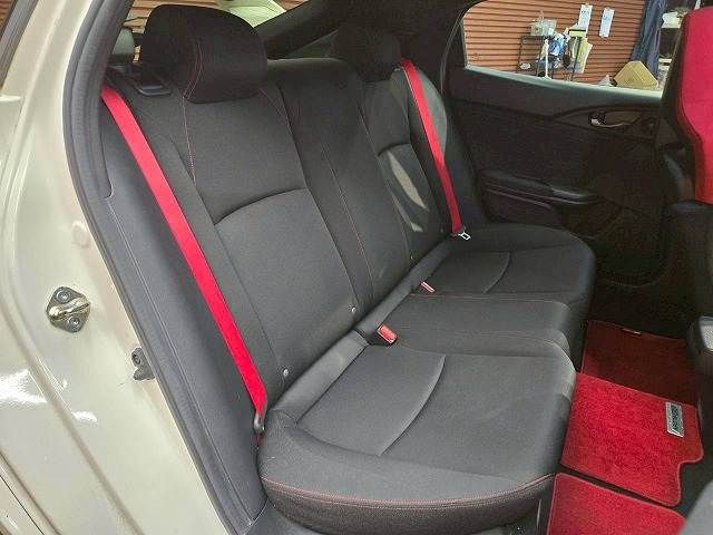 HONDA CIVIC hatchback 2019