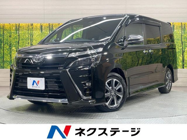 TOYOTA VOXY 2021