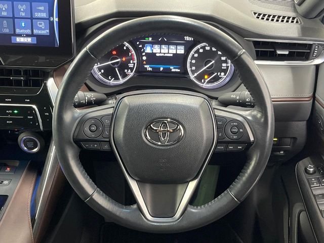 TOYOTA HARRIER 2WD 2022