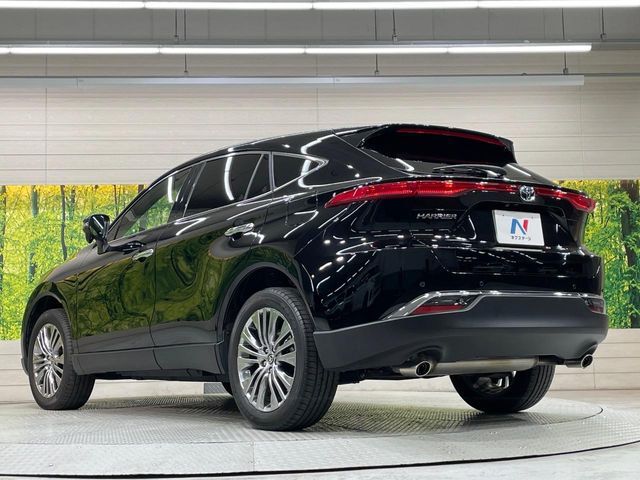 TOYOTA HARRIER 2WD 2022