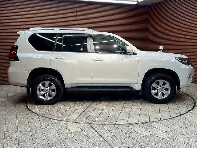 TOYOTA LANDCRUISER PRADO 2018