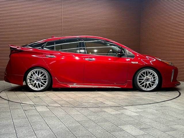 TOYOTA PRIUS 2020