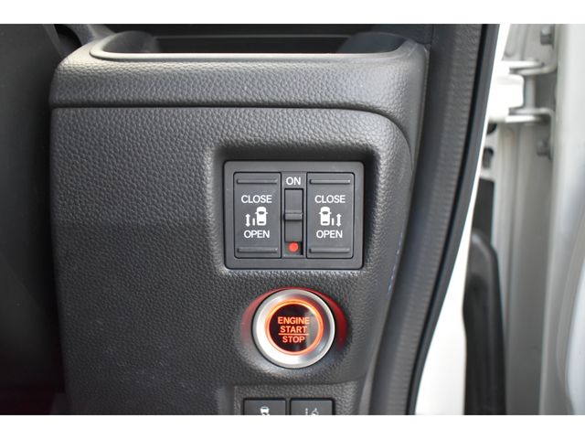 HONDA N BOX CUSTOM 2019