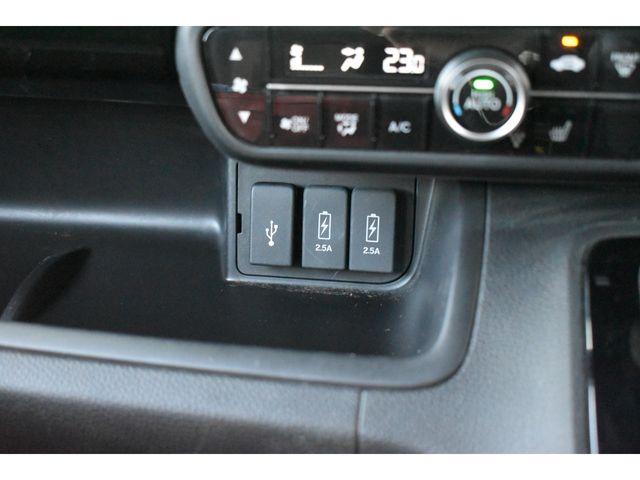 HONDA N BOX CUSTOM 2019