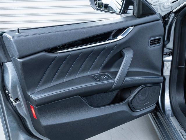 MASERATI MASERATI GHIBLI Sedan 2022