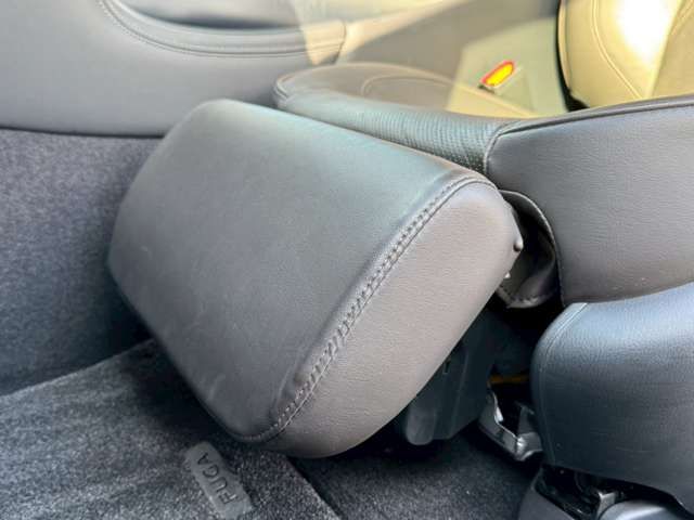 NISSAN FUGA HYBRID 2011