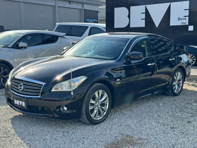 NISSAN FUGA HYBRID 2011