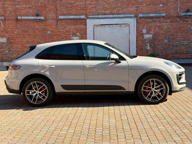PORSCHE PORSCHE Macan 2022