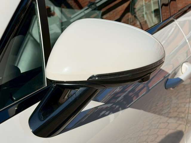 PORSCHE PORSCHE Macan 2022