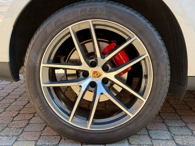 PORSCHE PORSCHE Macan 2022