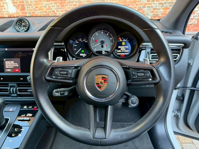 PORSCHE PORSCHE Macan 2022