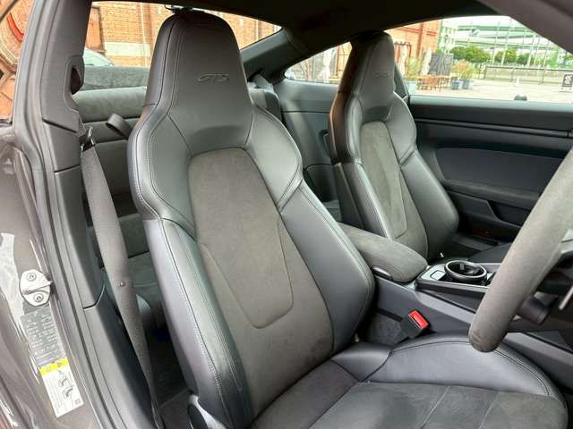 PORSCHE PORSCHE 911 2022