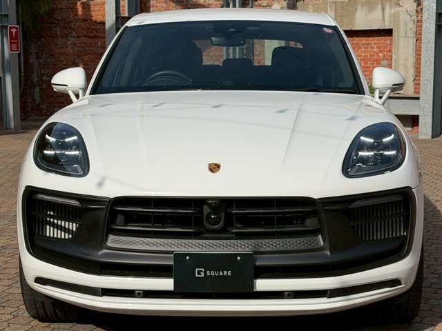 PORSCHE PORSCHE Macan 2023