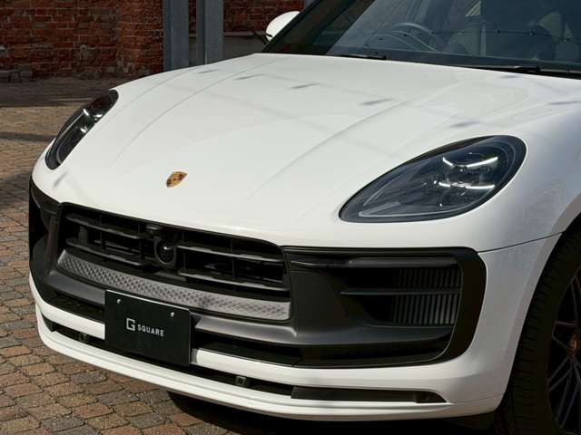 PORSCHE PORSCHE Macan 2023