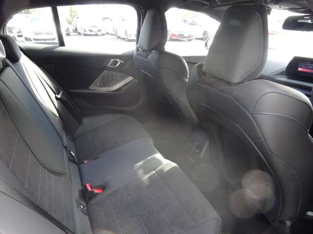 BMW BMW 1series 2024