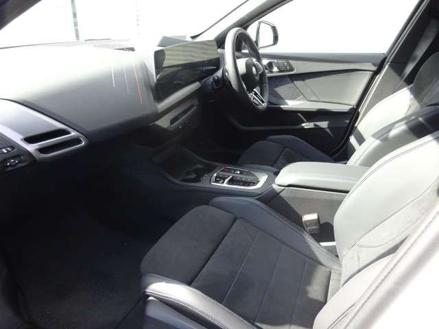 BMW BMW 1series 2024