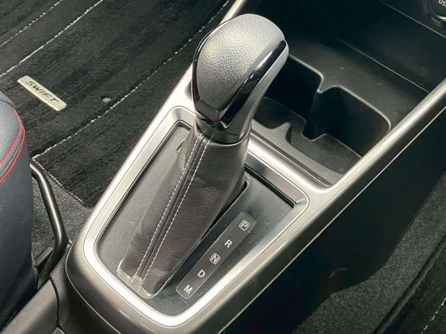 SUZUKI SWIFT 4WD 2017