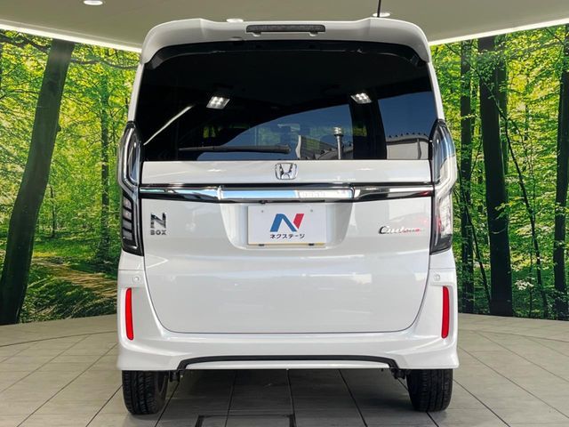 HONDA N BOX CUSTOM 2018