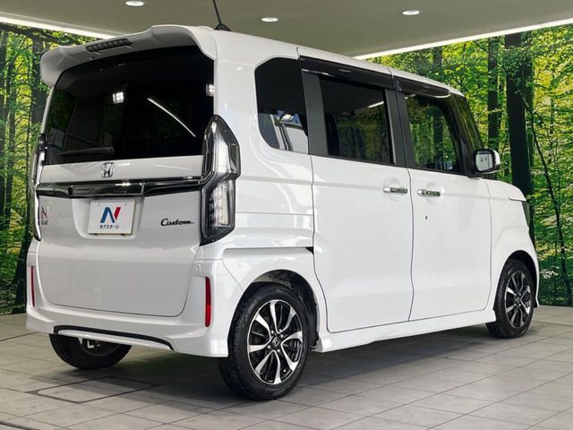 HONDA N BOX CUSTOM 2018