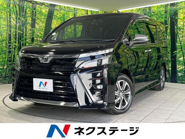 TOYOTA VOXY 2019