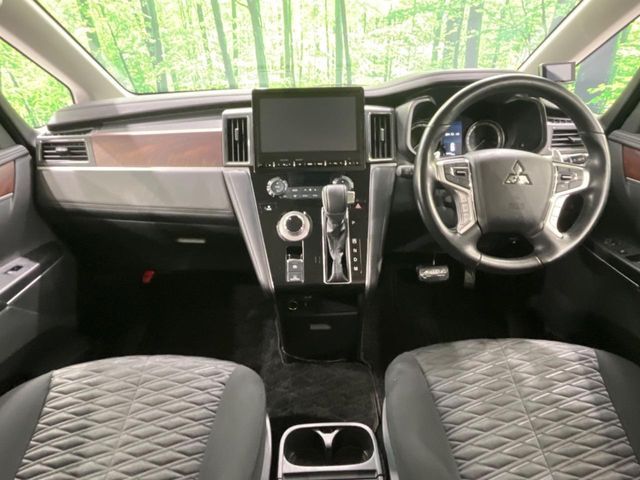 MITSUBISHI DELICA D:5 4WD 2023