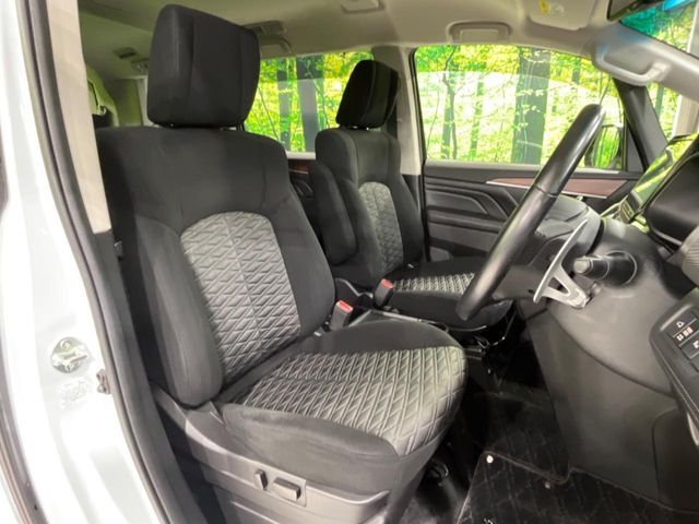 MITSUBISHI DELICA D:5 4WD 2023