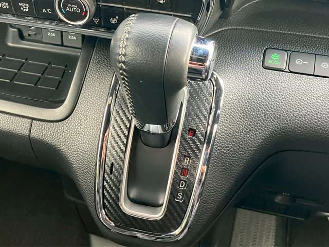 HONDA N BOX CUSTOM 2020