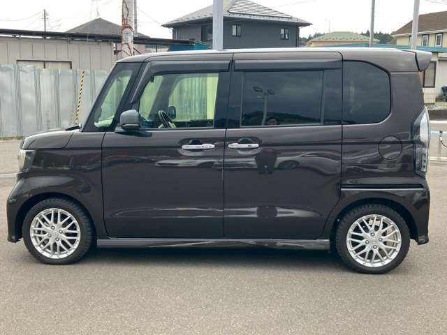 HONDA N BOX CUSTOM 2020