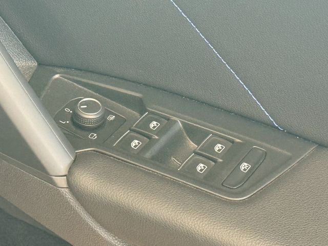 VOLKSWAGEN VOLKSWAGEN TIGUAN 2023